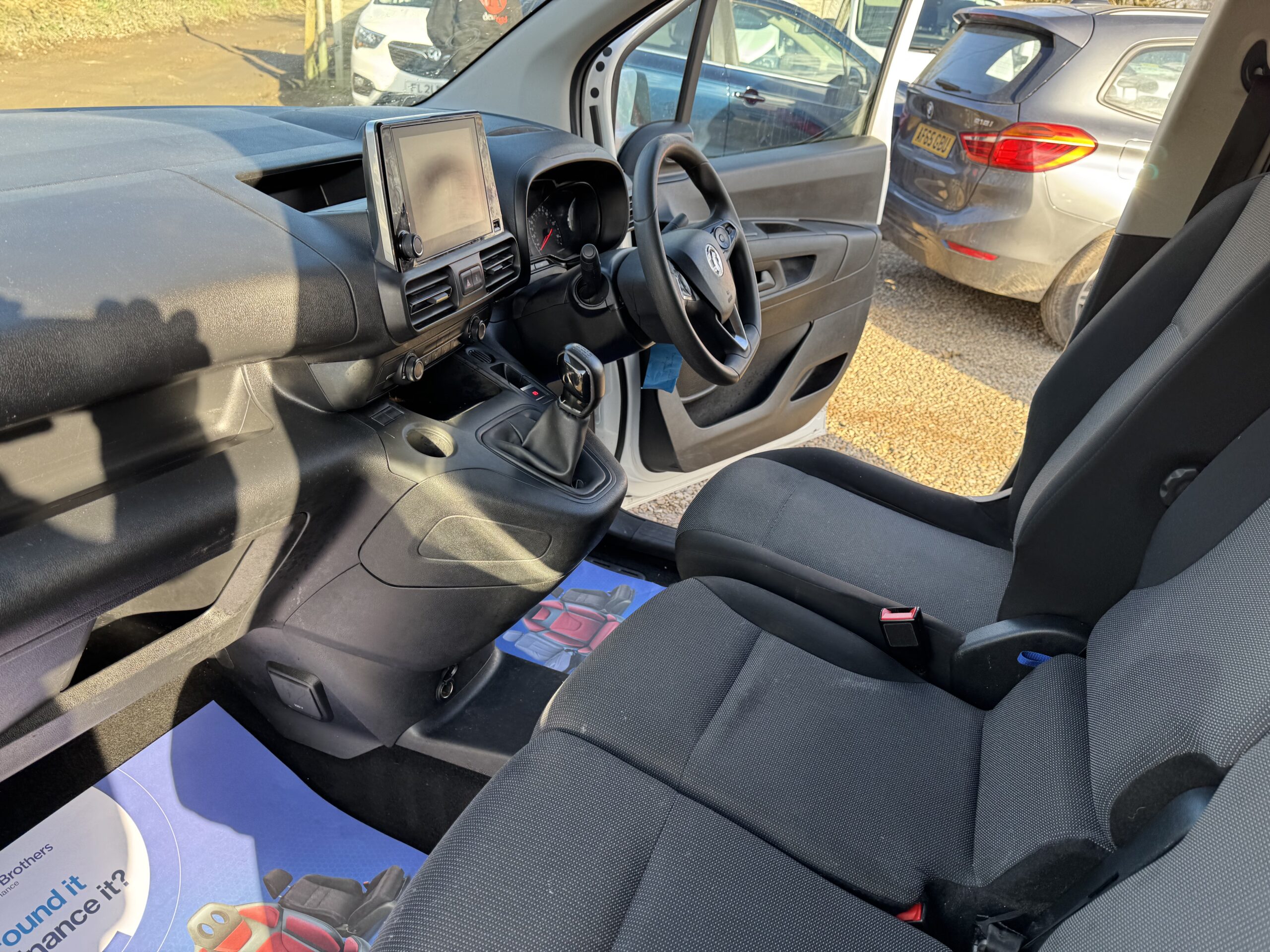 
								Vauxhall Combo 1.5 Turbo D 2300 Sportive L1 H1 Euro 6 full									