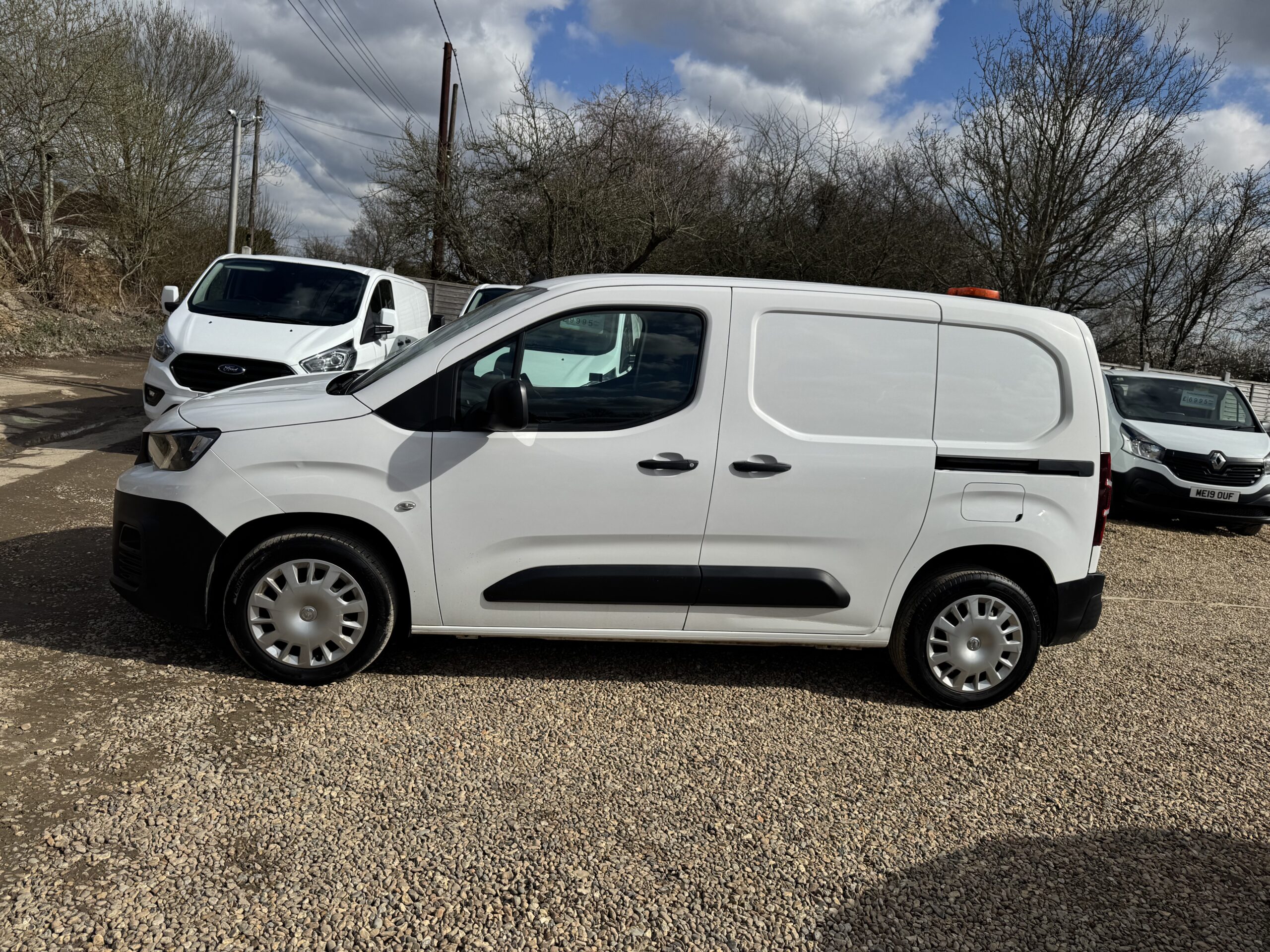 
								Peugeot Partner 1.5 BlueHDi 1000 Professional Standard Panel Van SWB Euro 6 full									