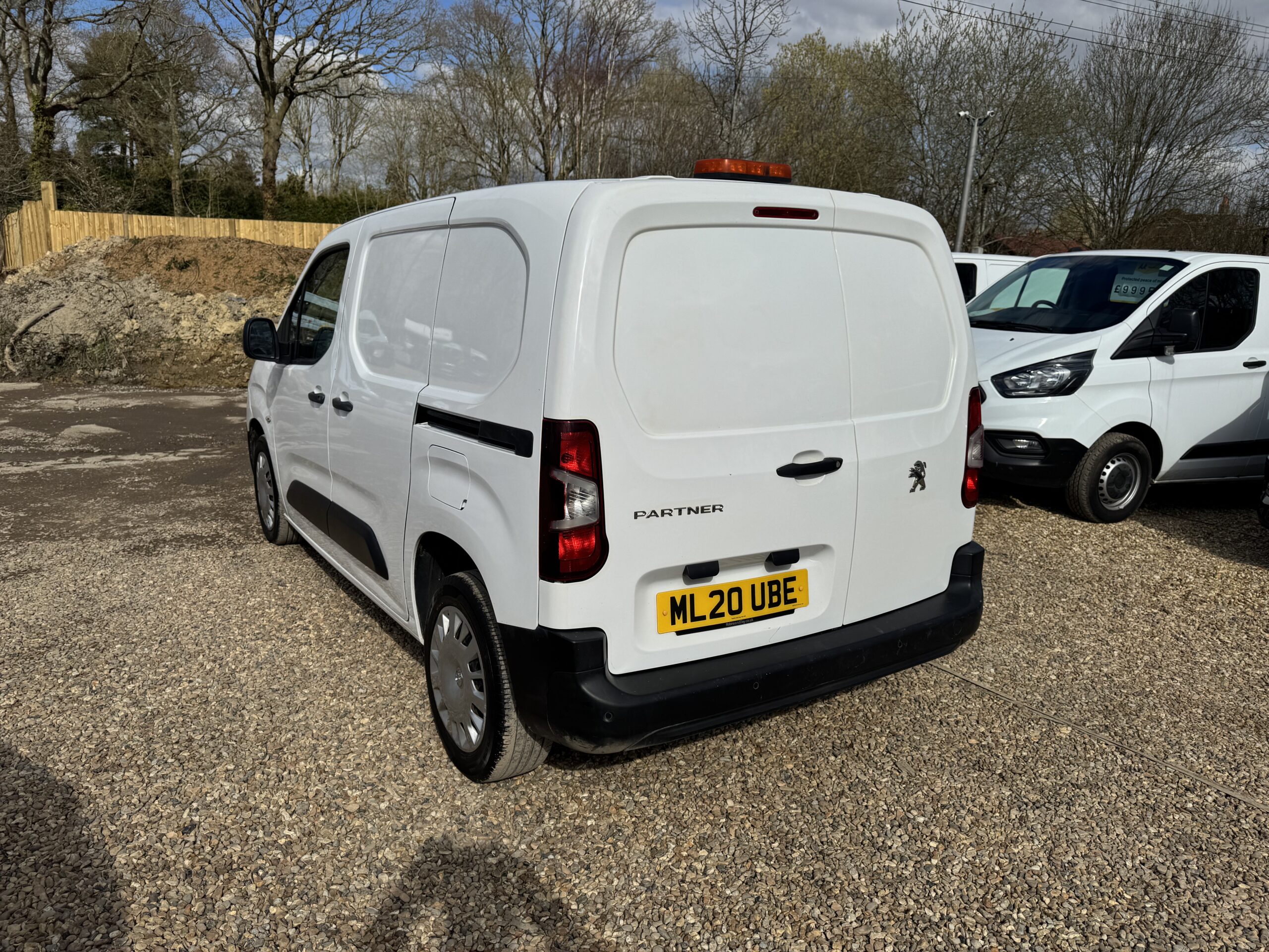 
								Peugeot Partner 1.5 BlueHDi 1000 Professional Standard Panel Van SWB Euro 6 full									