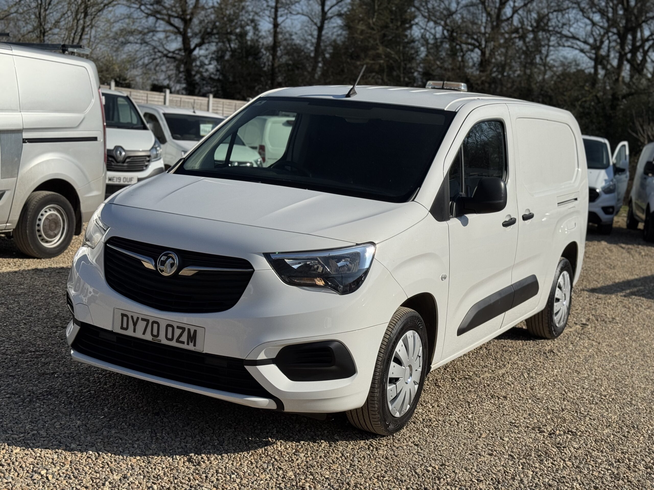 
								Vauxhall Combo 1.5 Turbo D 2300 Sportive L2 H1 Euro 6 full									