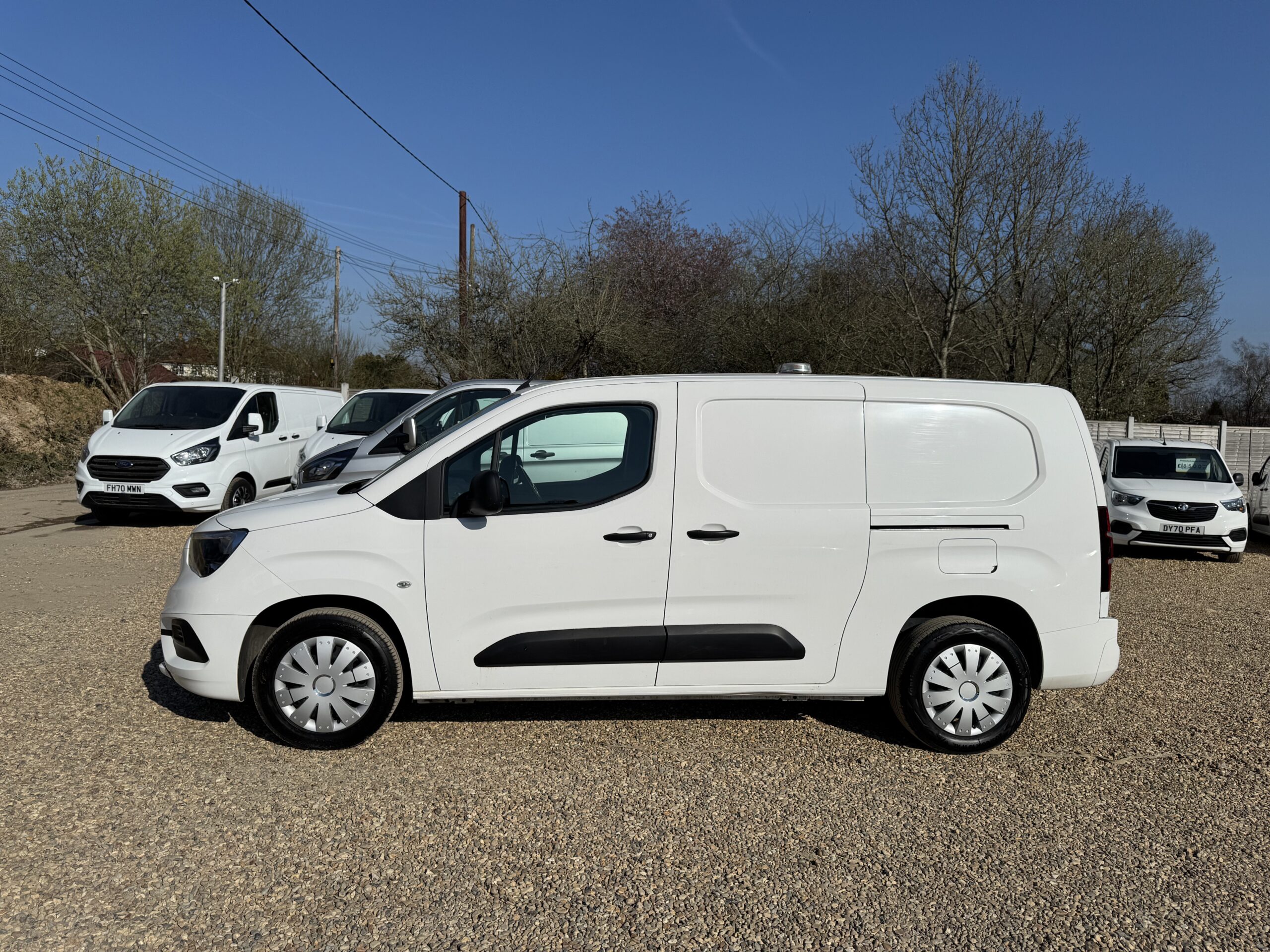 
								Vauxhall Combo 1.5 Turbo D 2300 Sportive L2 H1 Euro 6 full									