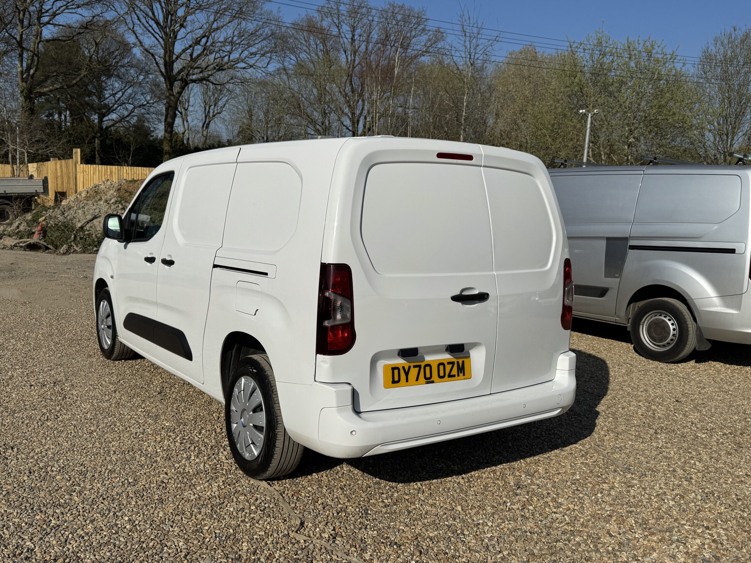 
								Vauxhall Combo 1.5 Turbo D 2300 Sportive L2 H1 Euro 6 full									