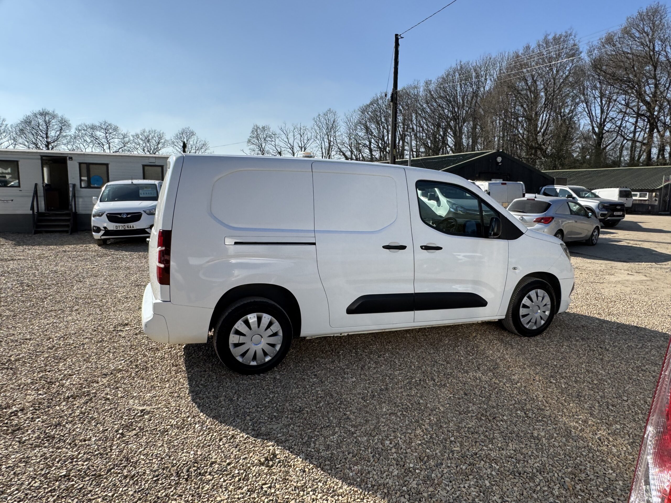 
								Vauxhall Combo 1.5 Turbo D 2300 Sportive L2 H1 Euro 6 full									