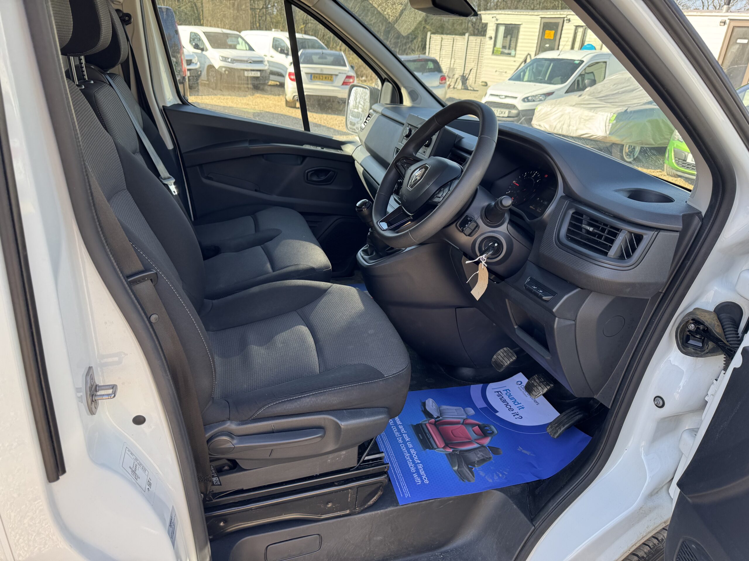 
								Renault Trafic 2.0 dCi Blue 28 Business SWB Euro 6 full									