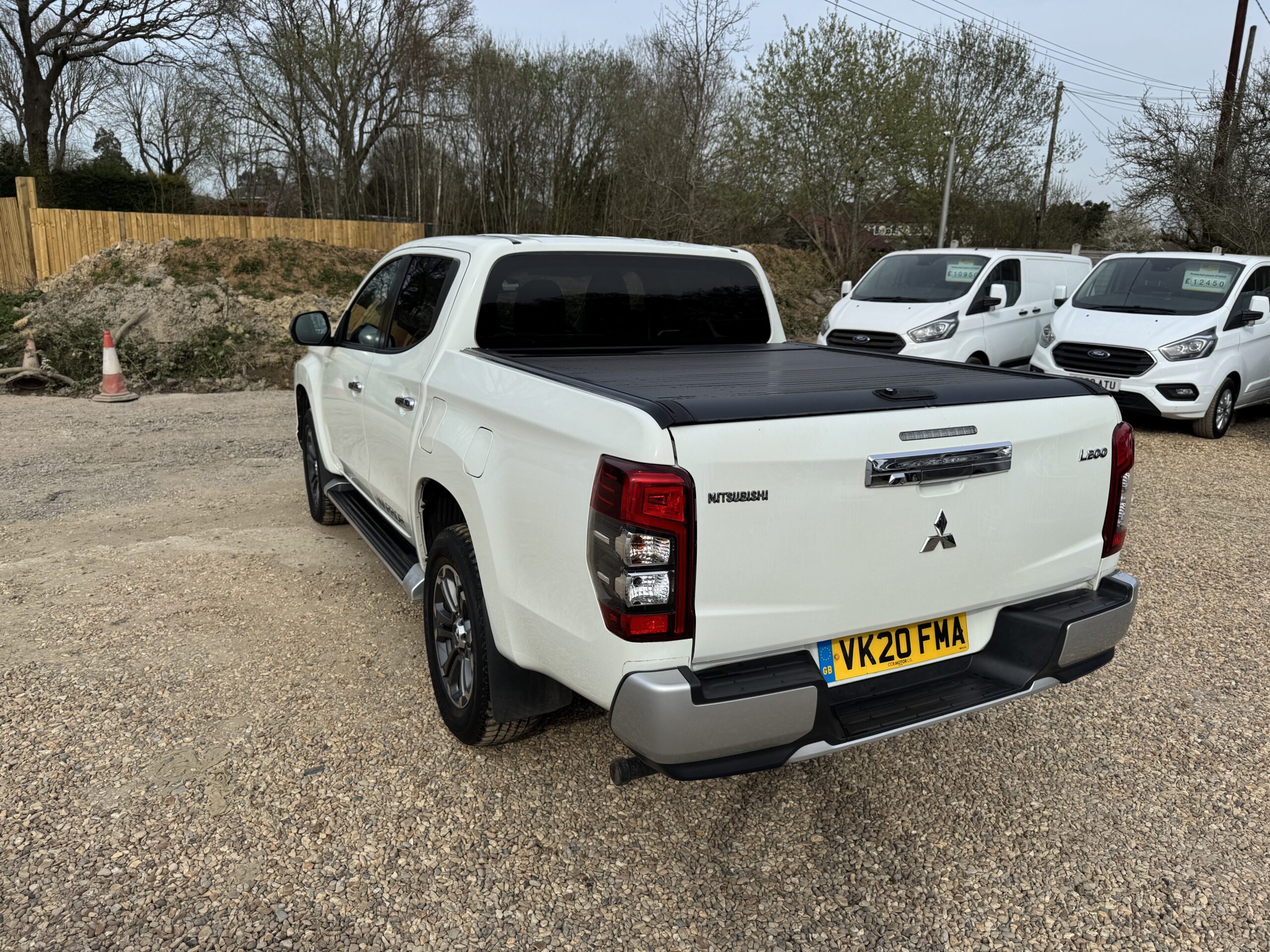 
								Mitsubishi L200 2.2 DI-D DC Warrior 4WD Euro 6 full									
