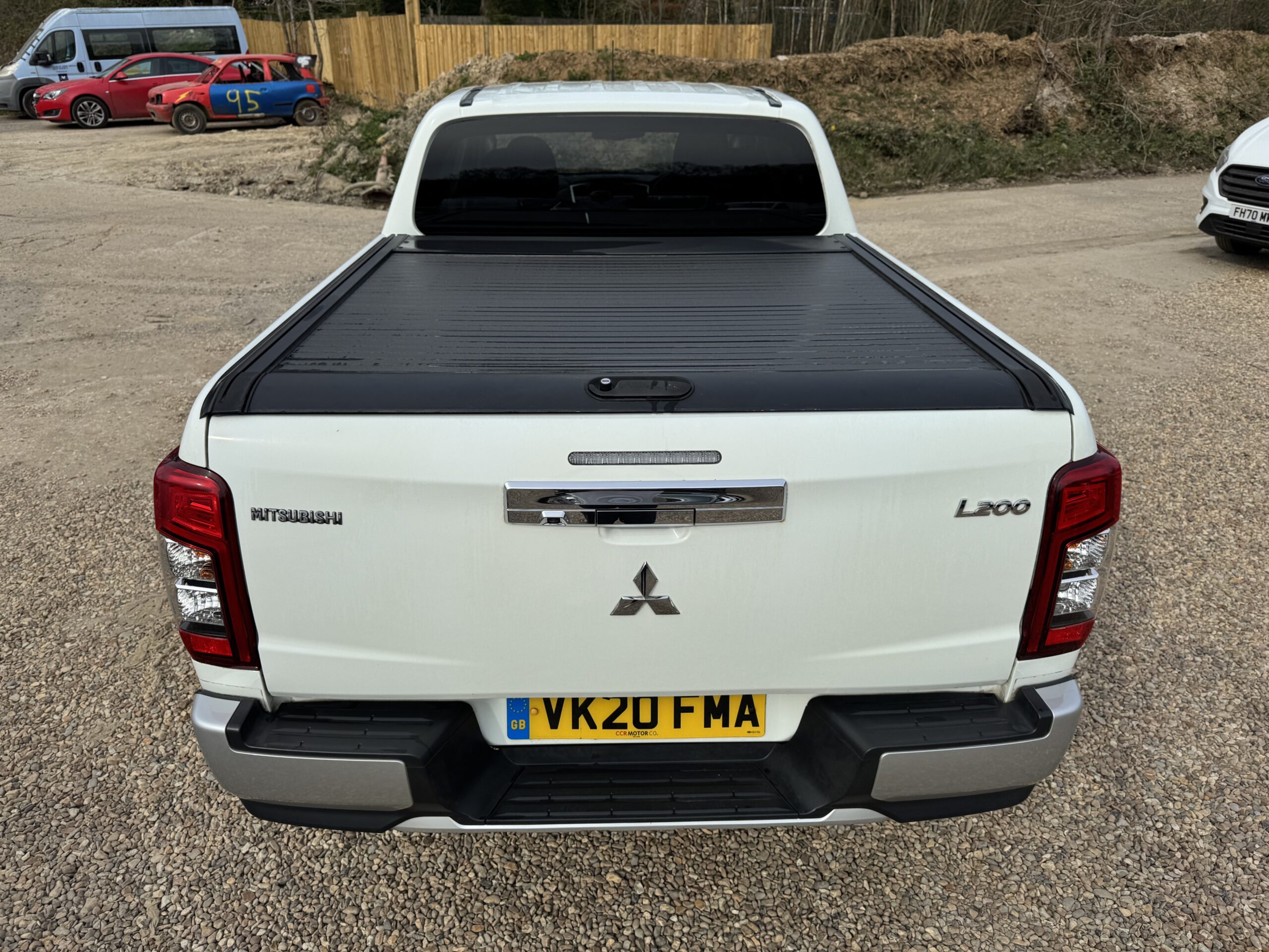 
								Mitsubishi L200 2.2 DI-D DC Warrior 4WD Euro 6 full									