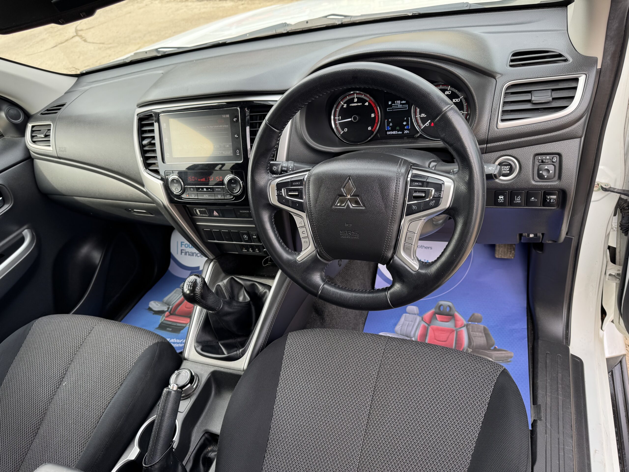 
								Mitsubishi L200 2.2 DI-D DC Warrior 4WD Euro 6 full									