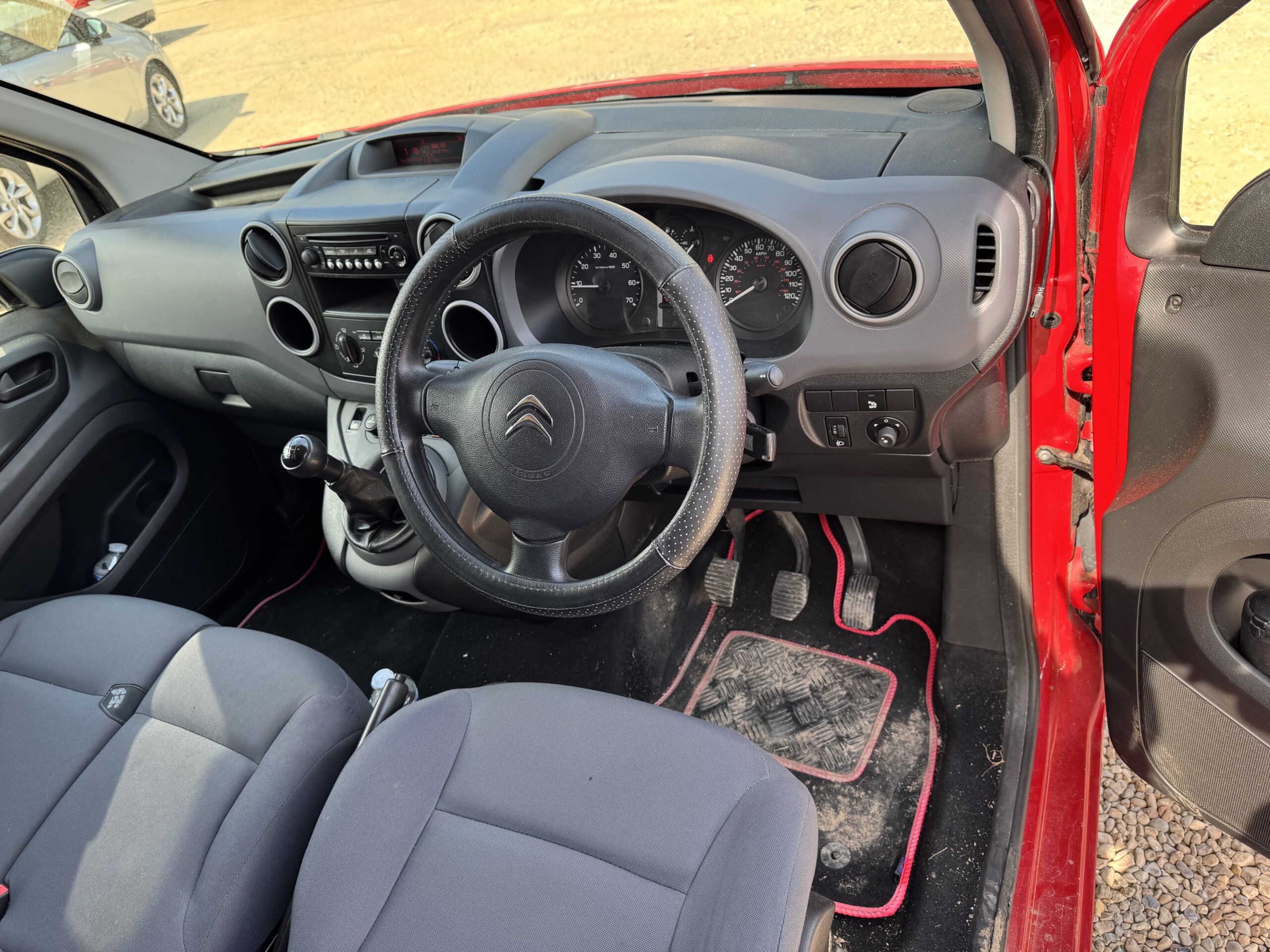 
								Citroen Berlingo 1.6 HDi 625 Enterprise L1 full									