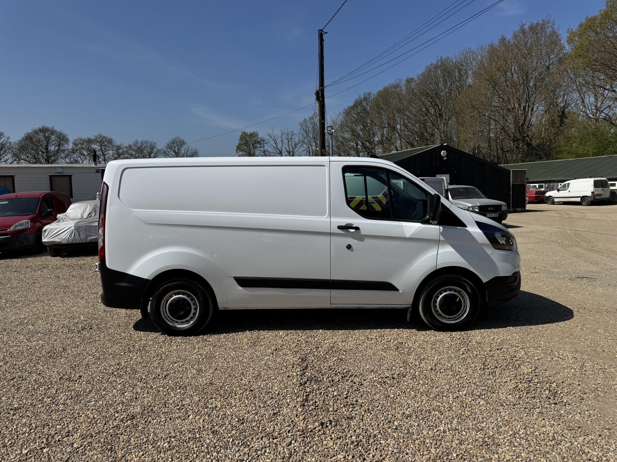 
								Ford Transit Custom 2.0 300 EcoBlue Leader L1 H1 Euro 6 full									