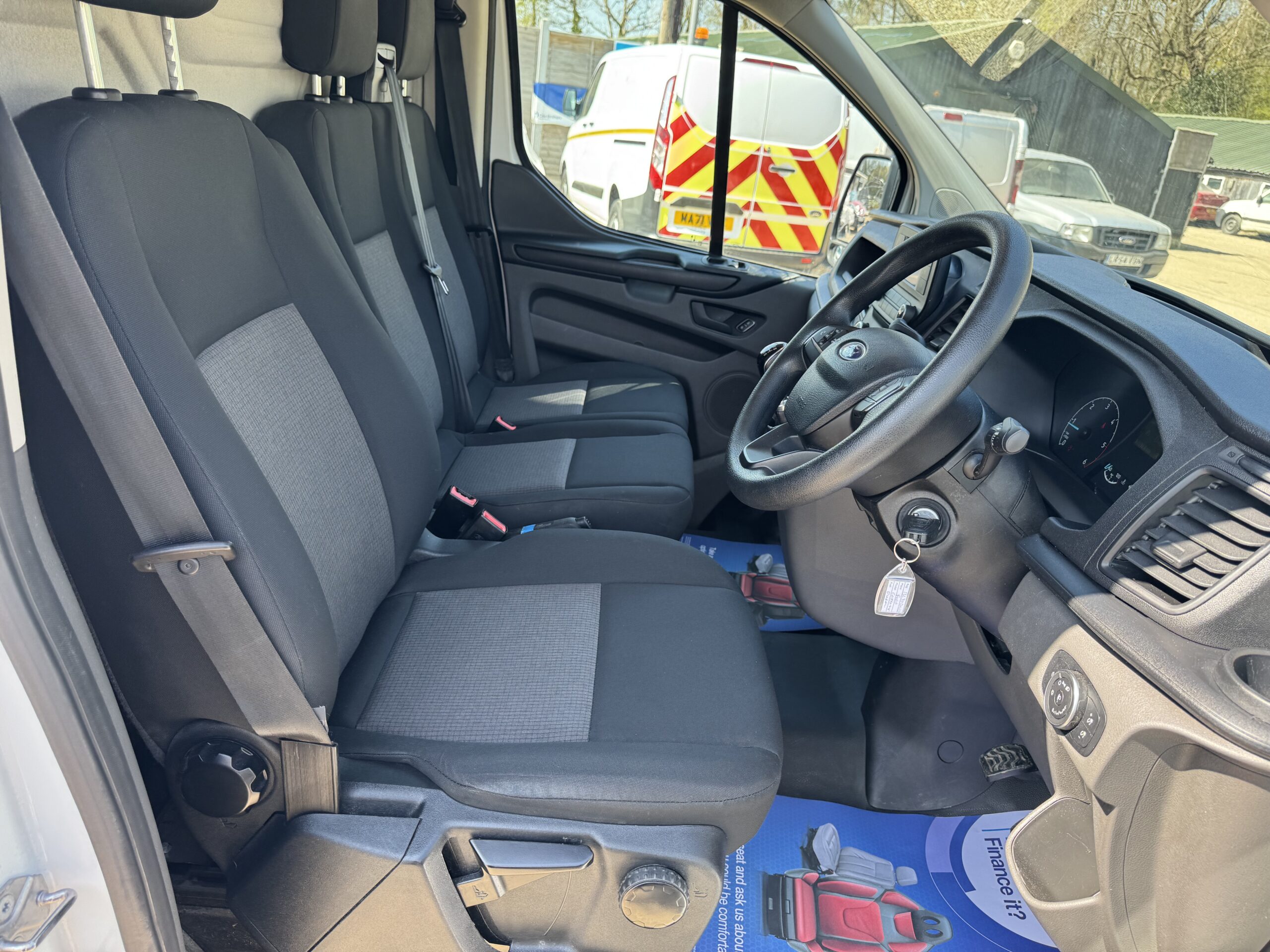 
								Ford Transit Custom 2.0 300 EcoBlue Leader L1 H1 Euro 6 full									