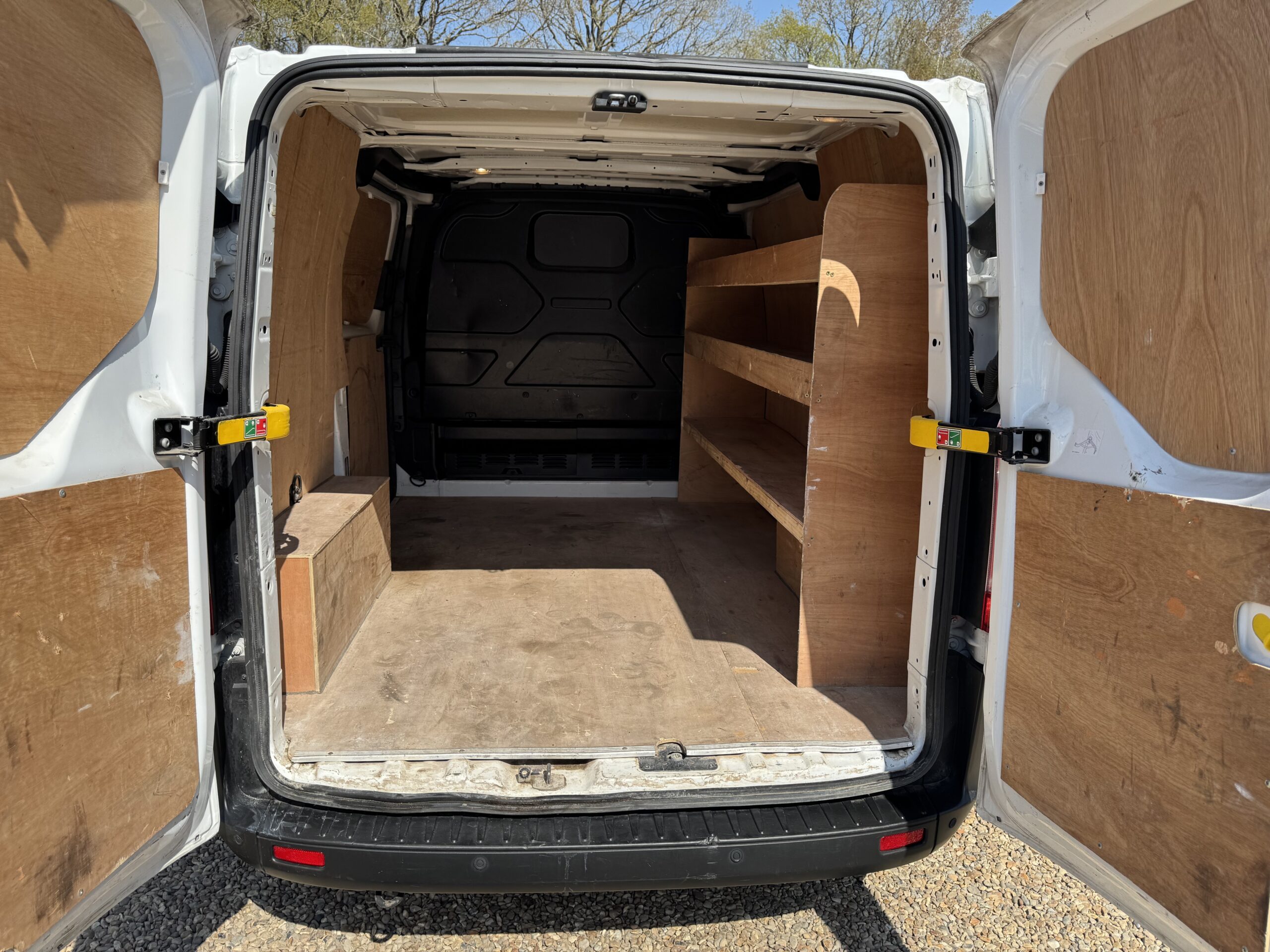 
								Ford Transit Custom 2.0 300 EcoBlue Leader L1 H1 Euro 6 full									