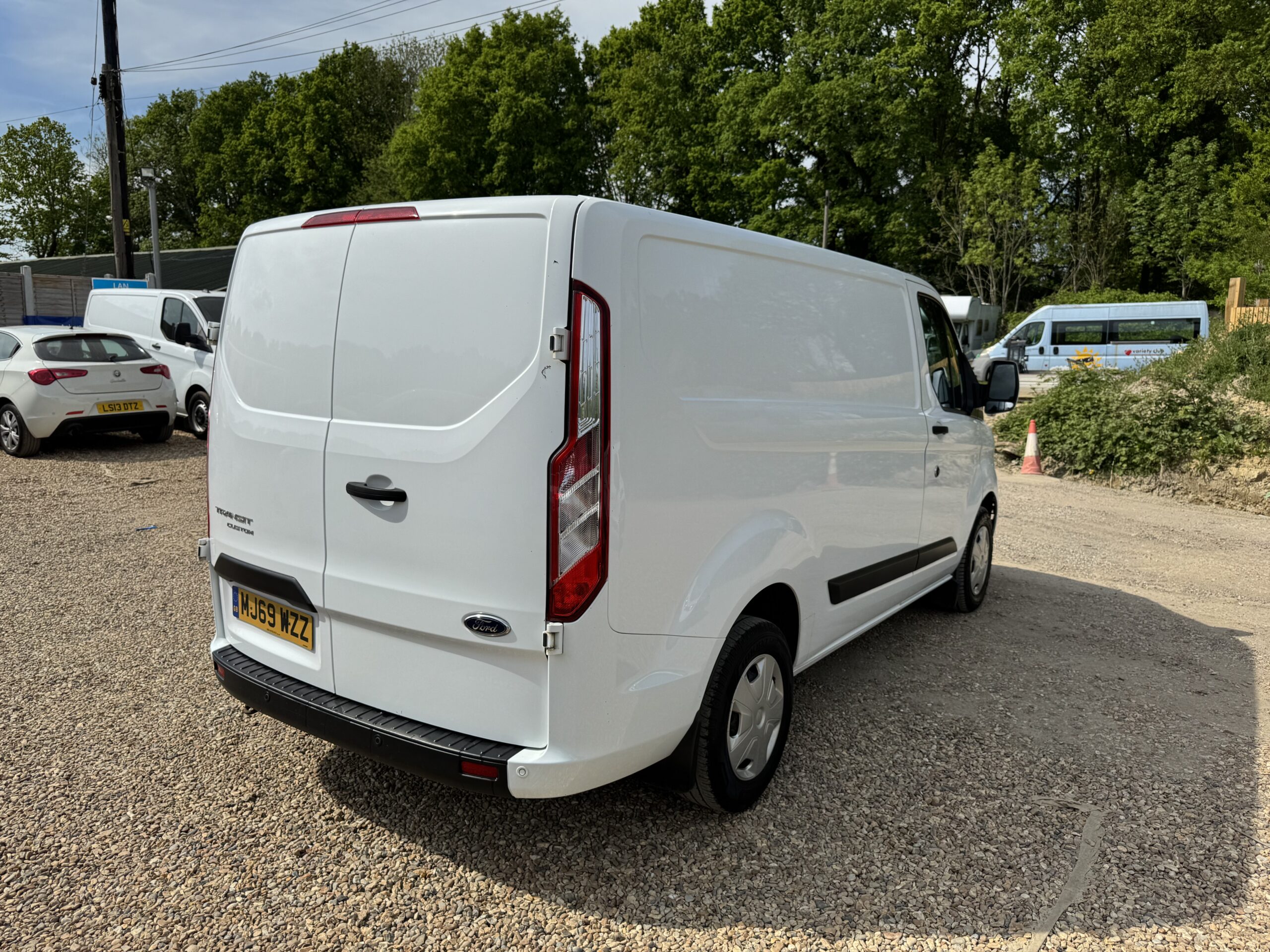 
								Ford Transit Custom 2.0 300 EcoBlue Trend L1 H1 Euro 6 full									
