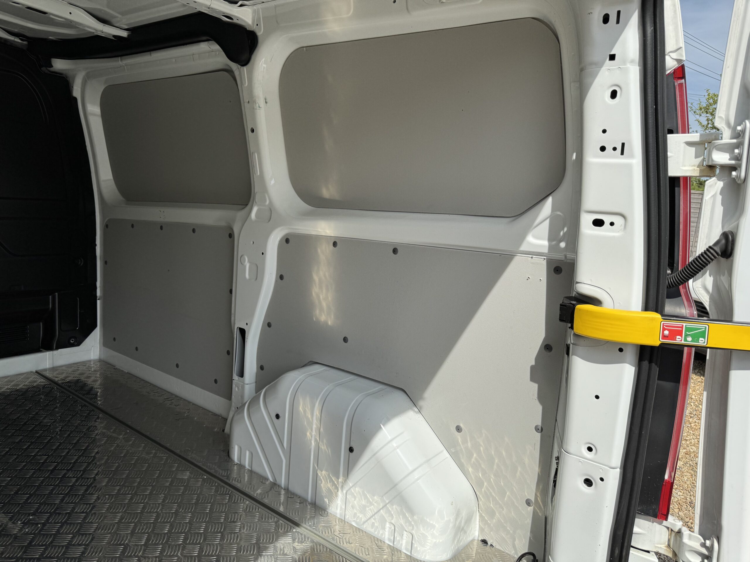 
								Ford Transit Custom 2.0 300 EcoBlue Trend L1 H1 Euro 6 full									