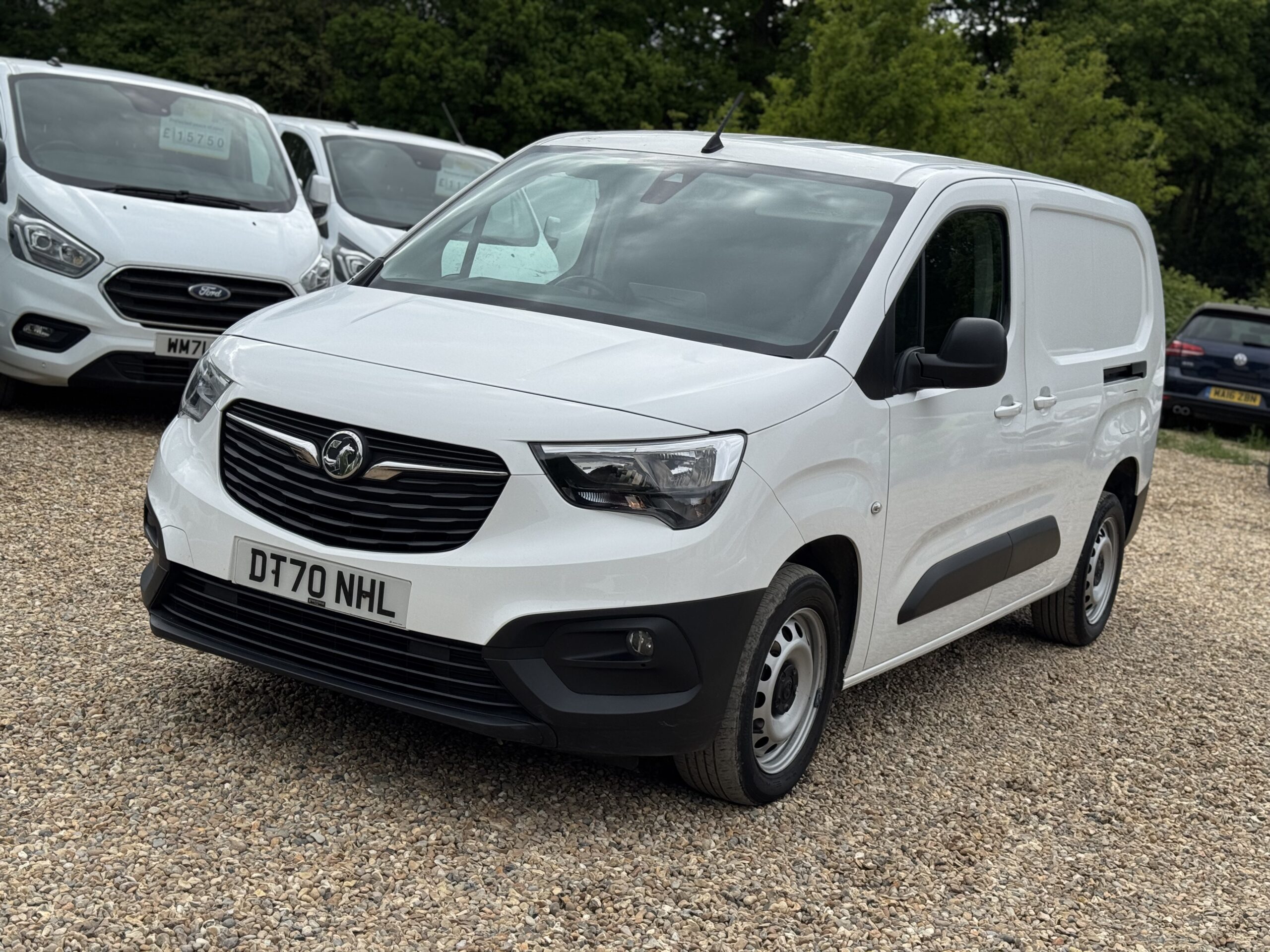 
								Vauxhall Combo 1.5 Turbo D 2300 Edition Auto L2 H1 Euro 6 full									