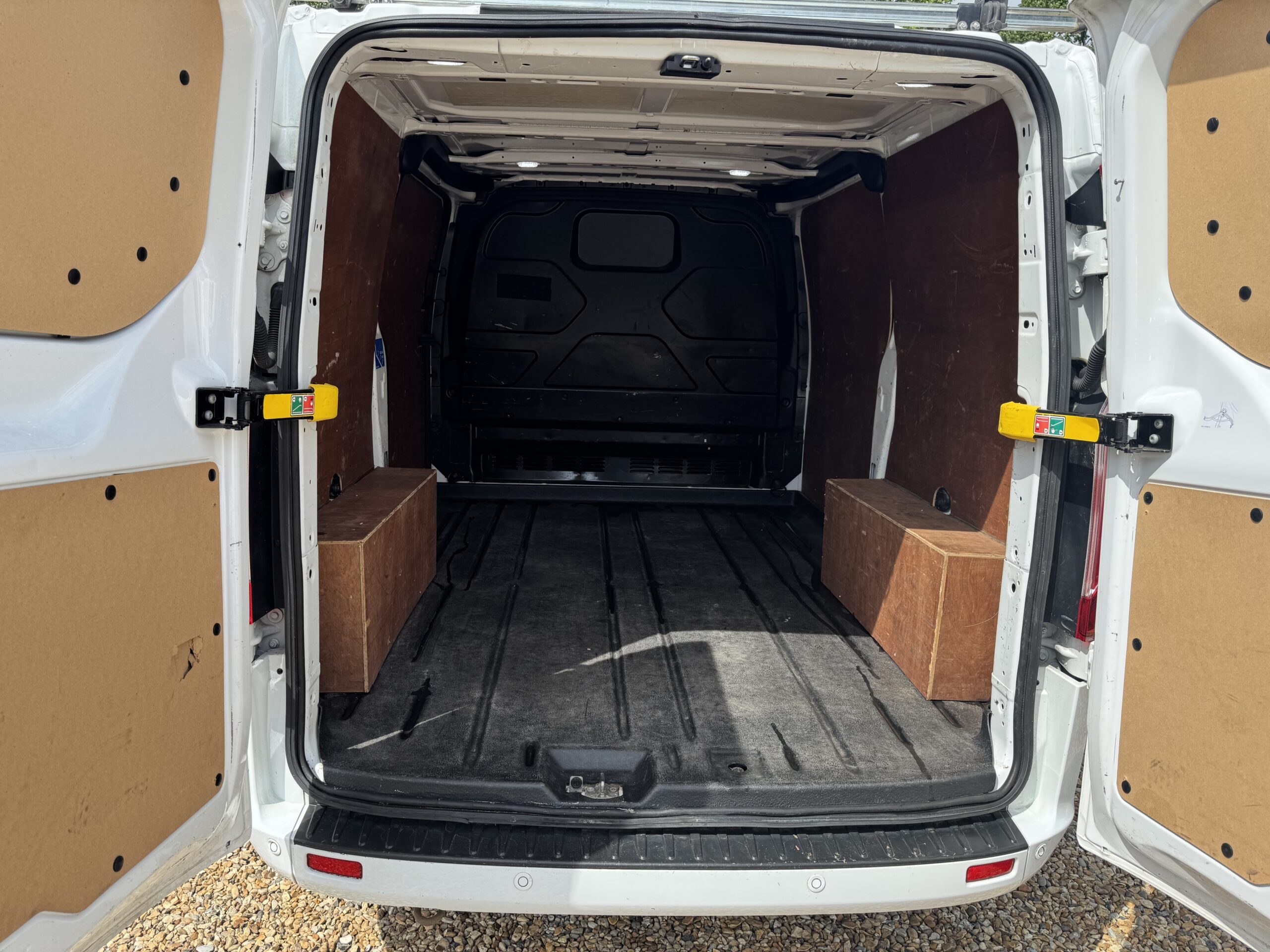 
								Ford Transit Custom 2.0 340 EcoBlue MHEV Limited L1 H1 Euro 6 full									